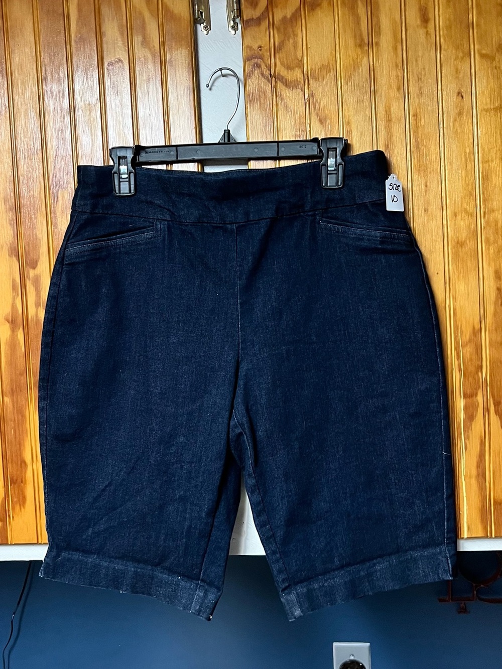 Croft & Barrow Classic Dark Blue Denim Women's Bermuda Shorts size 10